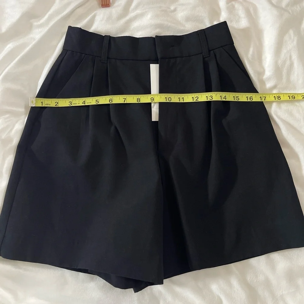 NWT Linen Blend Short size XS